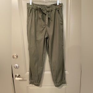 Olive green jogger cargo pants
